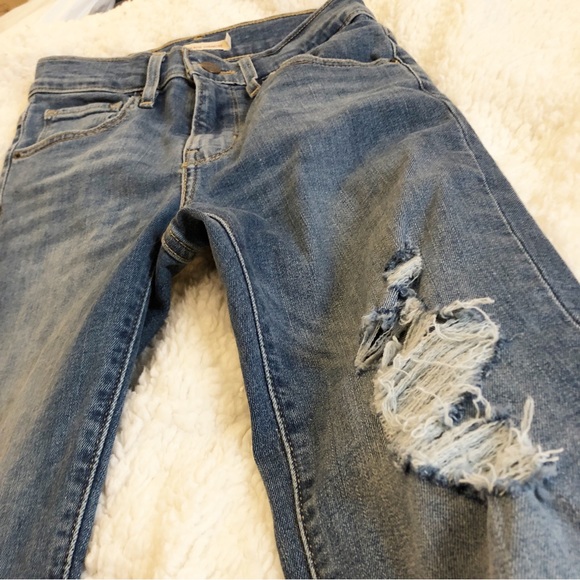 Levi’s 724 Straight Leg Medium Wash Distressed Jeans Size 24 - Picture 5 of 11